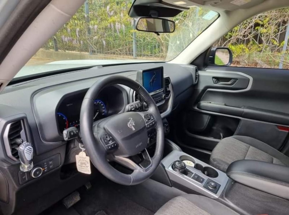 Ford Bronco — foto 8